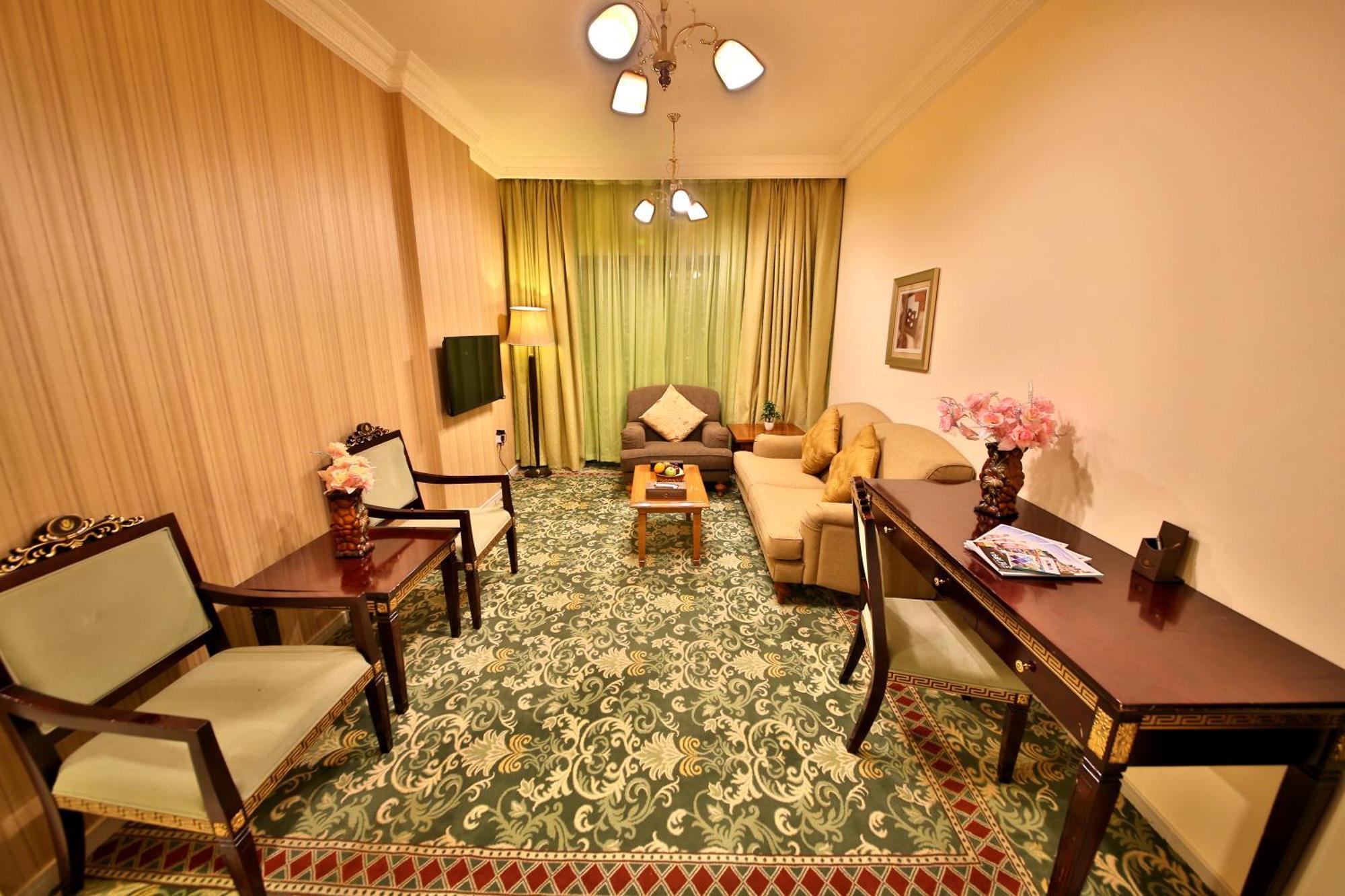 Midtown Furnished Apartments Аджман Экстерьер фото