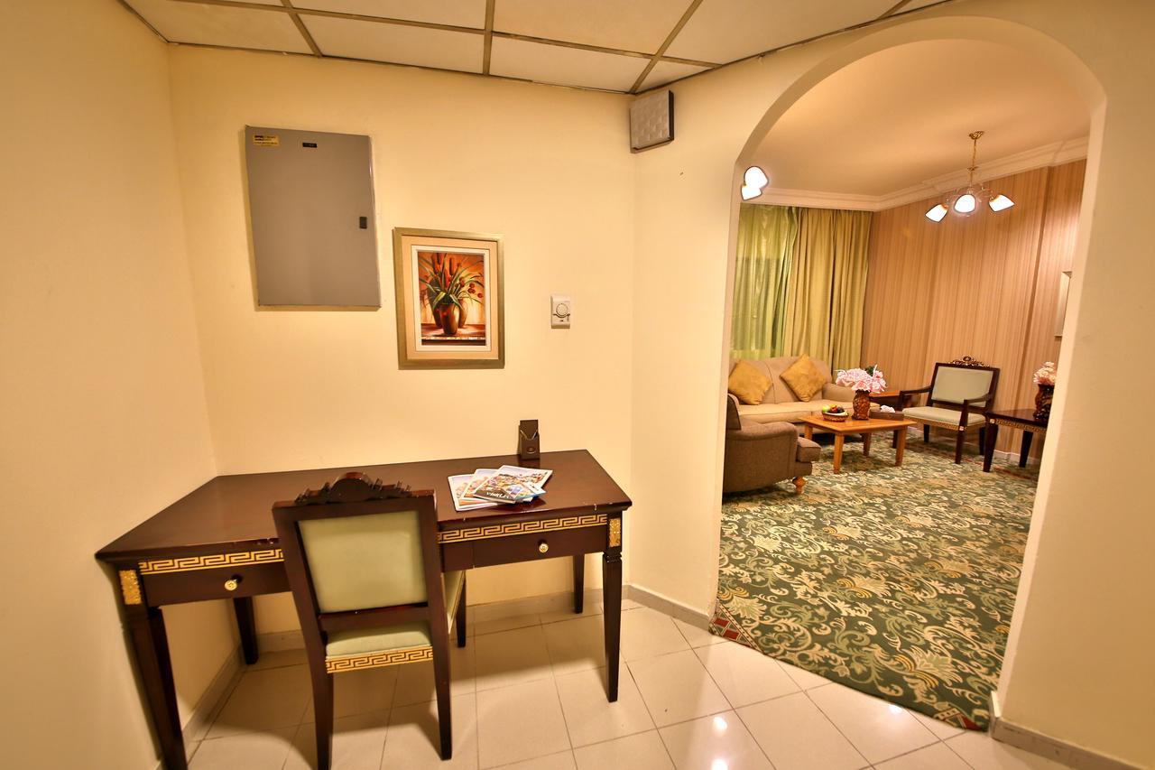 Midtown Furnished Apartments Аджман Экстерьер фото