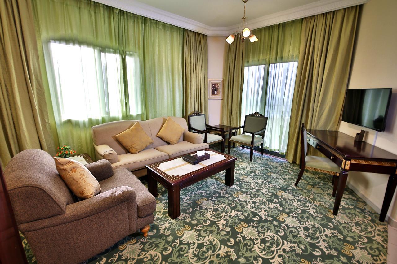 Midtown Furnished Apartments Аджман Экстерьер фото