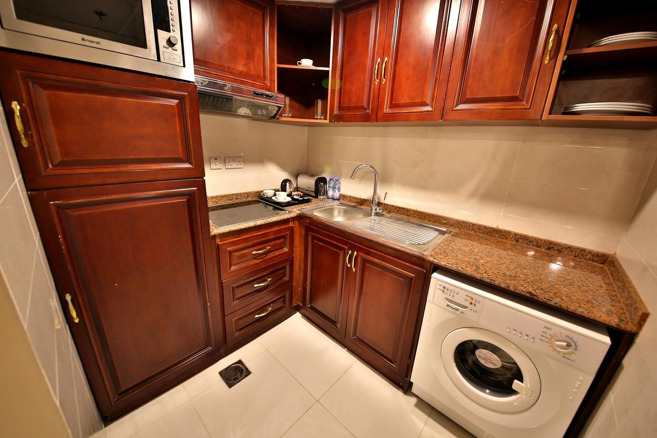 Midtown Furnished Apartments Аджман Экстерьер фото